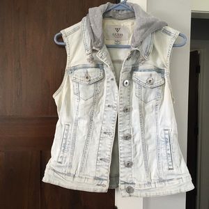 ❌❌SOLD❌❌ Guess Jean Vest w/ Detachable Hood